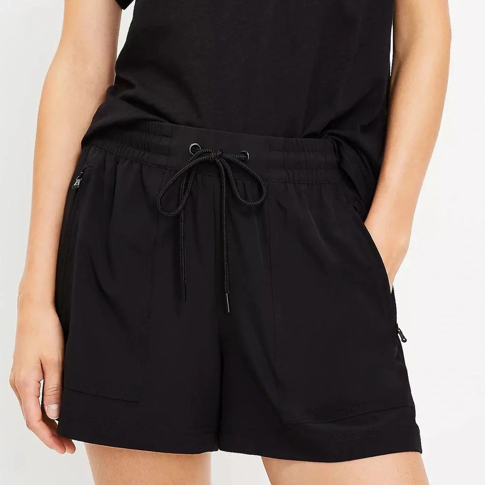 NWT L&G Wanderweave Zip Pocket Short